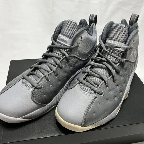 Jordan Jumpman Team 2 Gray 819175-003 10.5 - Picture 1 of 5